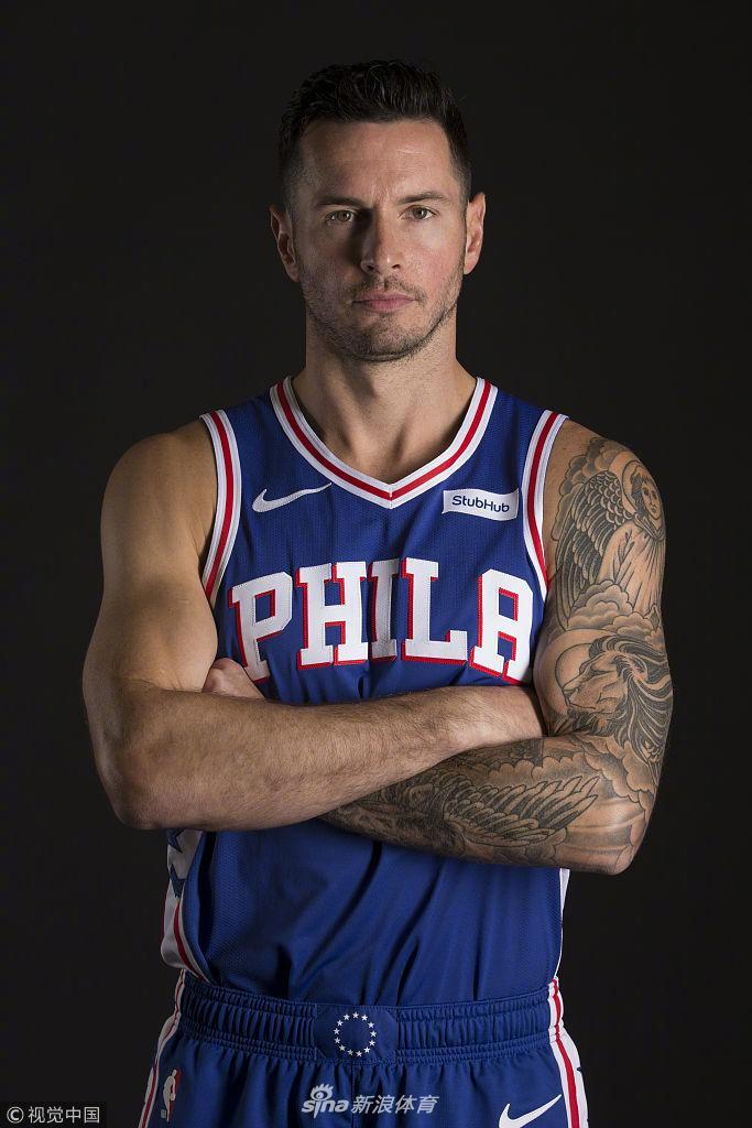 里程碑夜！费城76人扳平良机，德甲今晚刷纪录，底气十足，医务组通报恢复(居高临下的临代表什么)