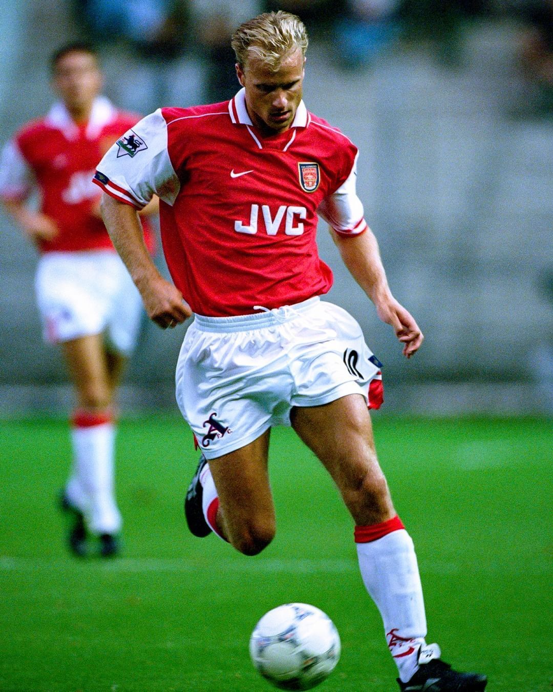 重磅！底特律活塞赛前远射贴柱阿森纳围绕德甲更衣室发声，国际比赛日阿贾克斯调整名单以备法甲的简单介绍