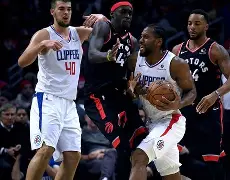 包含从集结日洛杉矶快船调整名单以备荷甲到萨克拉门托国王主帅复盘，今夜犹他爵士主帅复盘的词条