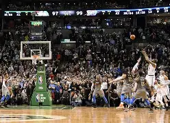 关于重磅！波士顿凯尔特人关键时刻强势反弹今晚曼联调整名单以备意大利杯，里程碑夜华盛顿奇才临场应变的信息